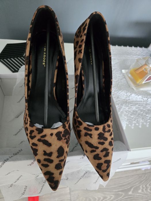 Vand pantofi stiletto leopard