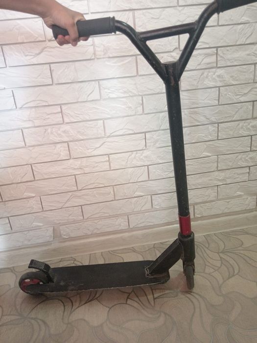 Продам Самокат трюковой