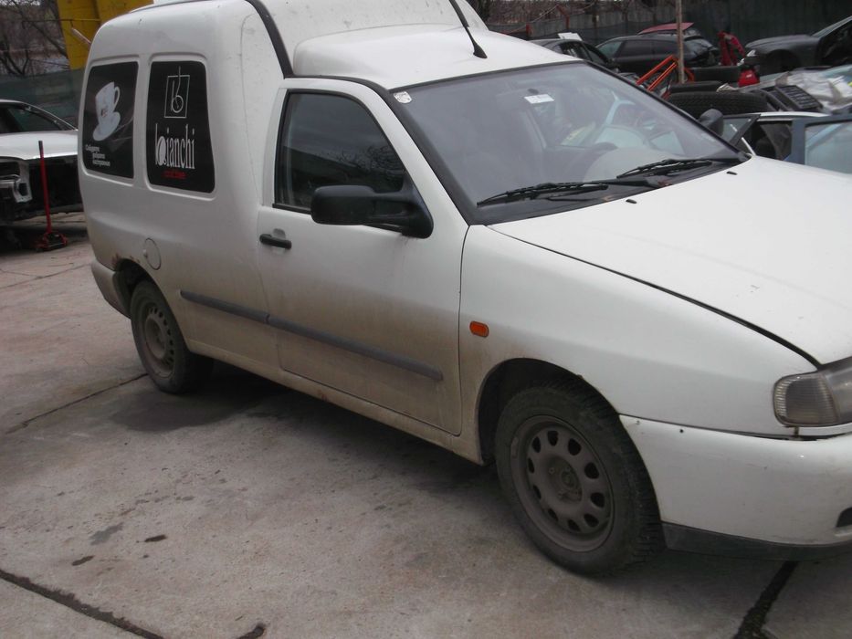 Фолксваген Кади 1.9 SDI 64 к.с 2000 год..Само на части.