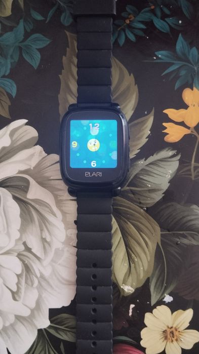 Продам смарт часы детские.