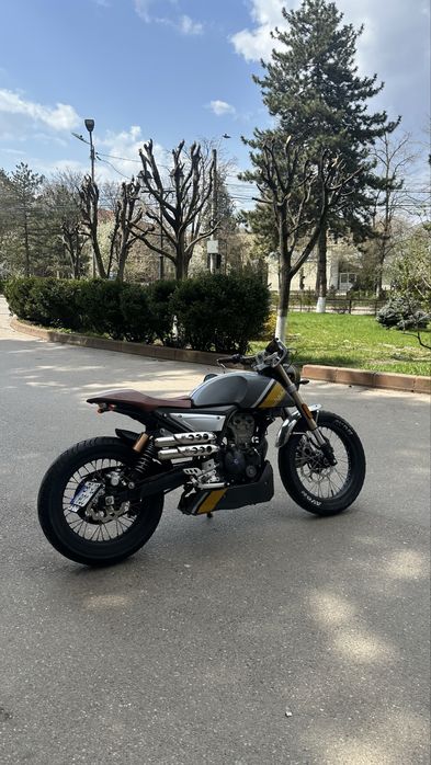 vand cafe racer 125