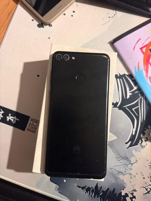 Huawei y9 128gb.