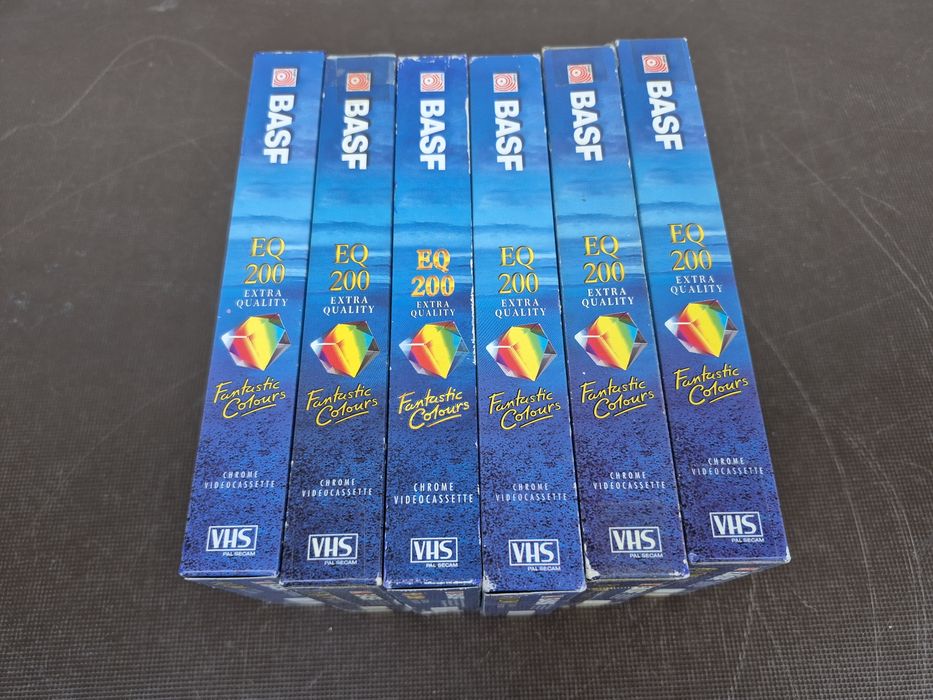 Vând 18 casete video VHS originale Basf  200 minute colectie de filme