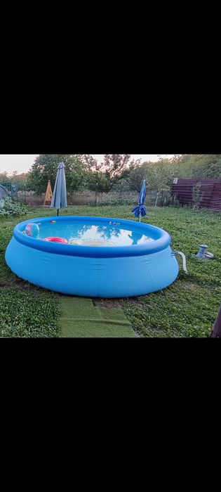 Piscina intex diam 4m