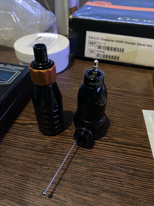 Se vinde masina de tatuat Cheyenne Hawk Thunder Black + Accesorii