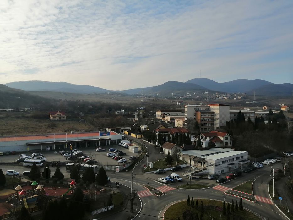 Vânzare - apartament frumos și îngrijit.