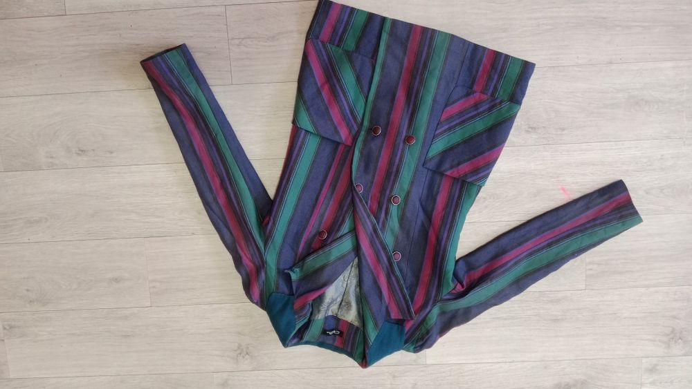 Отдам брэндовые вещи дёшево