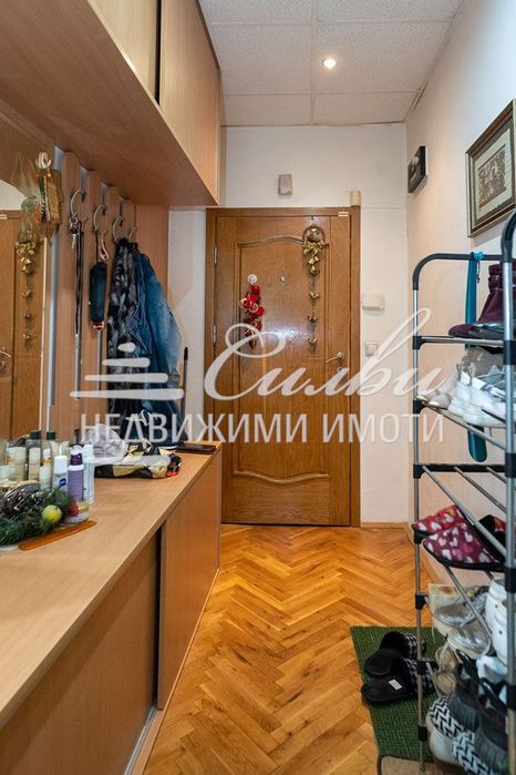 Продава се Тристаен апартамент в Шумен, Гривица - 78 кв.м за 1275 €/кв.м - Снимка #7