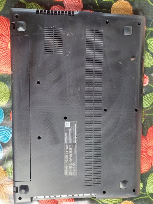 Laptop  Lenovo IdeaPad 100 i3