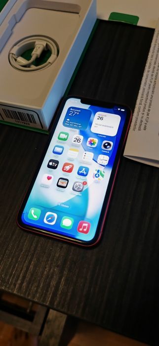 Iphone 11  red baterie 100% neverlocked Garanție 2 ani