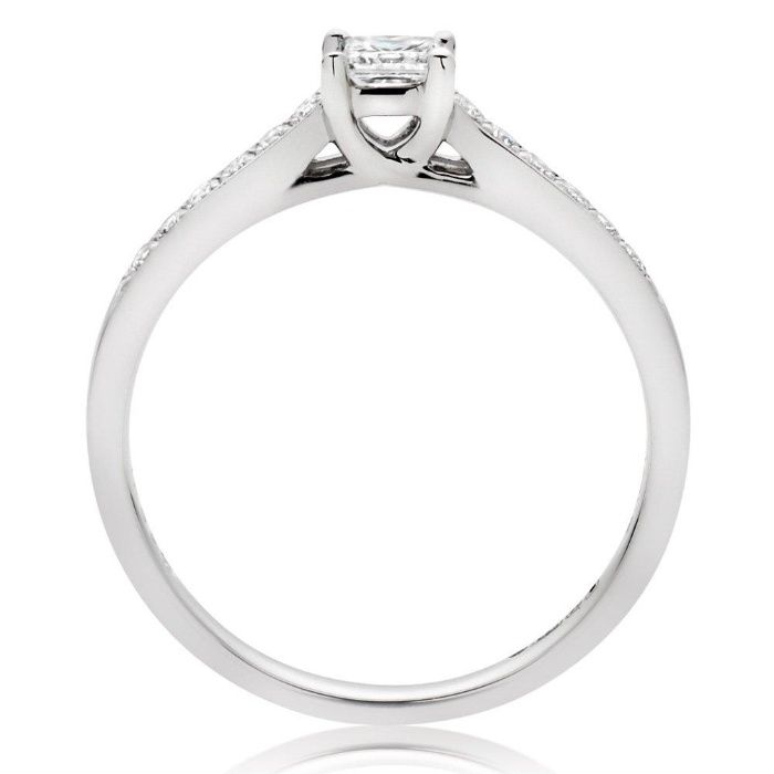 Годежен пръстен: платина с диаманти