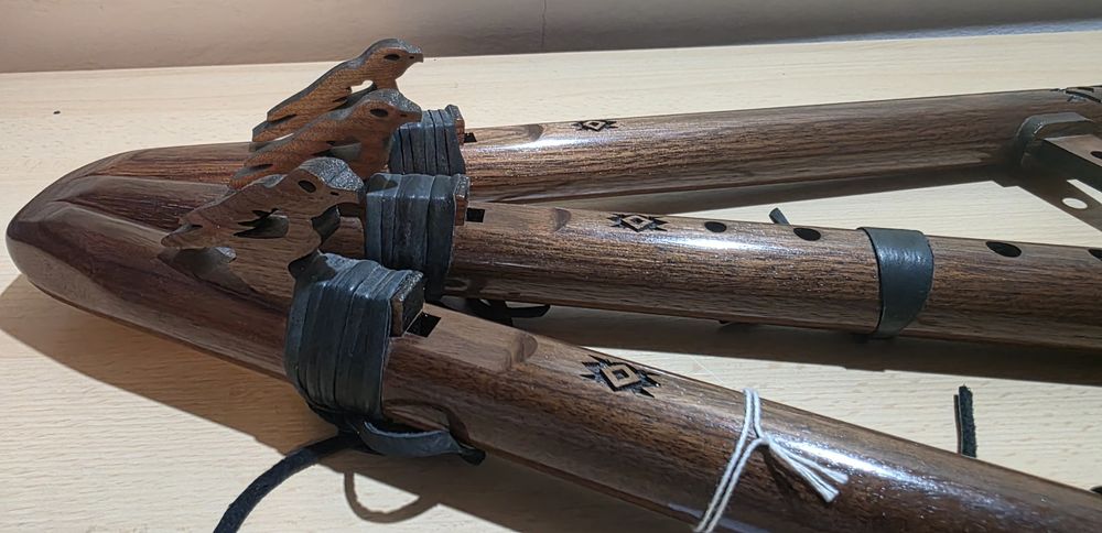 Fluier triplu -  Nativ American flute.