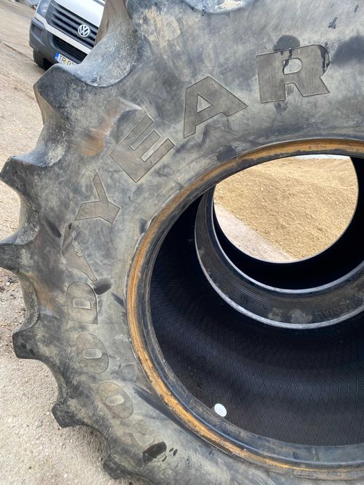 cauciuc Goodyear 800.65 R32