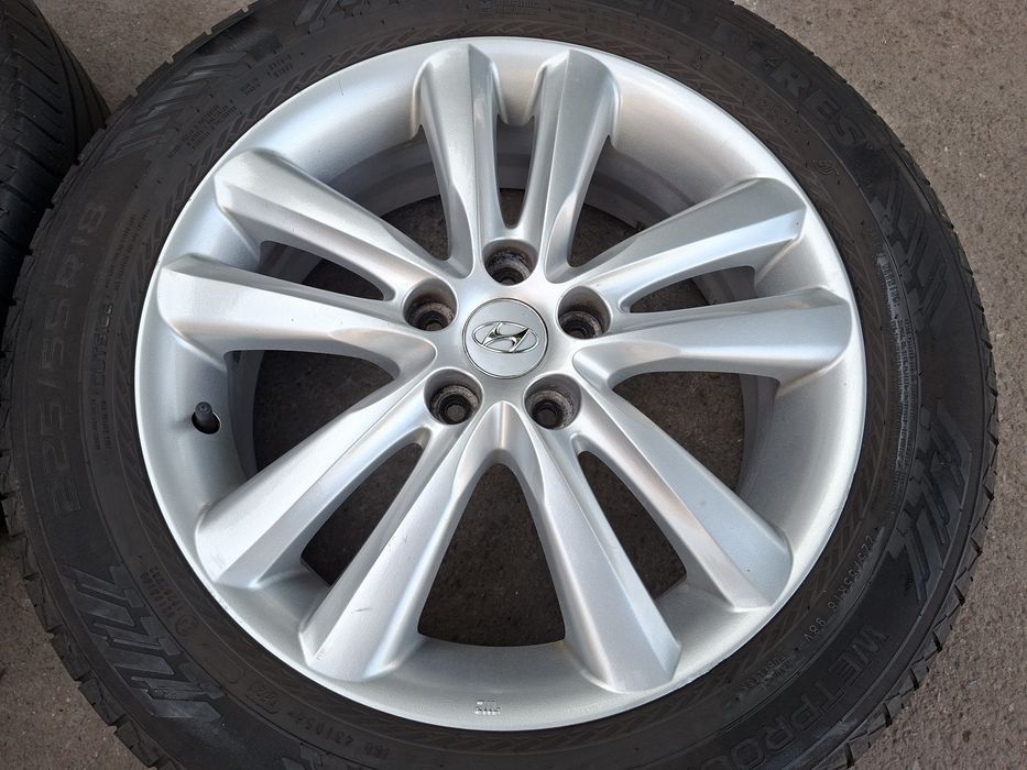18" 5X114.3mm Hyundai, 5х114.3мм Хюндай Оригина с гуми 225/55/18 Nokian