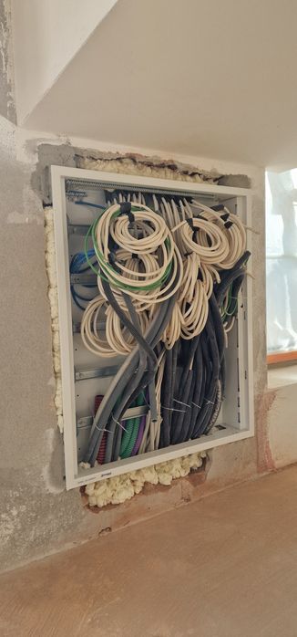 Smart Home / Electrician