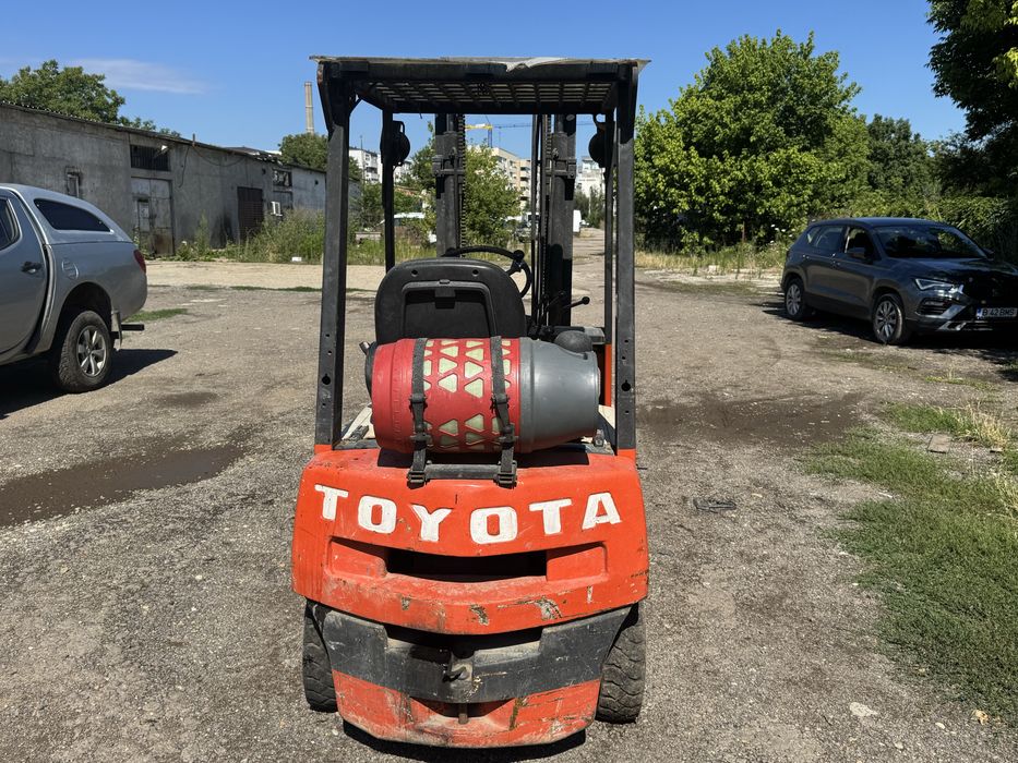 Motostivuitor / Stivuitor Toyota 1.5 tone / GPL / Translatie