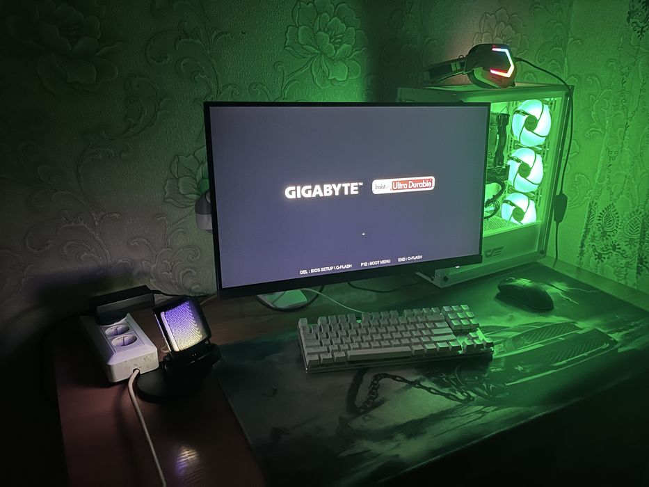 Продам комьютер с девайсами