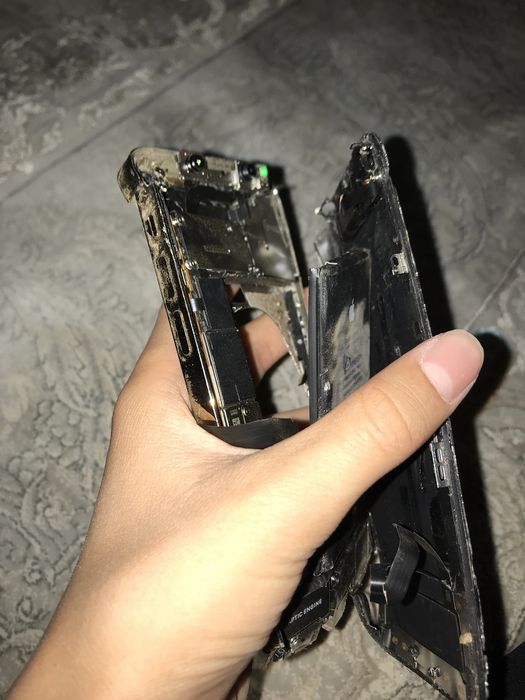Iphone на запчасти