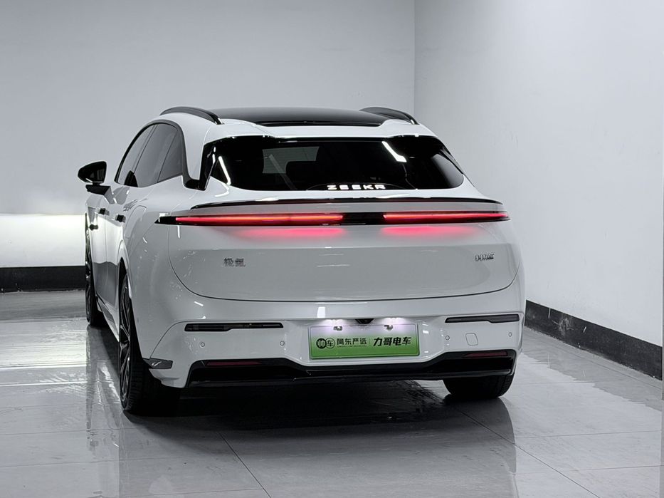Zeekr 007 GT 75kWh