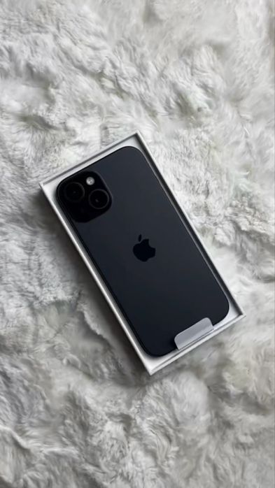 iPhone 15.