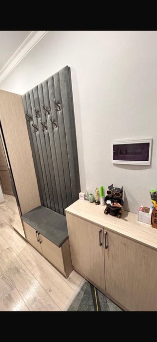 Продам прихожую с обувниций