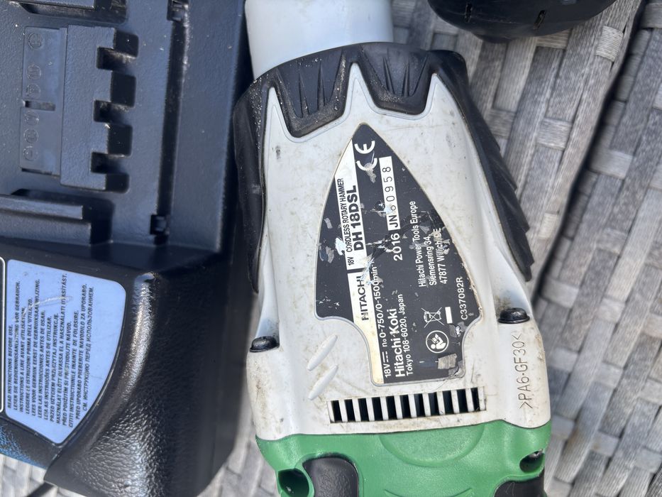 Rotopercutor hitachi DH 18DSL si filetanta DS 18DSL
