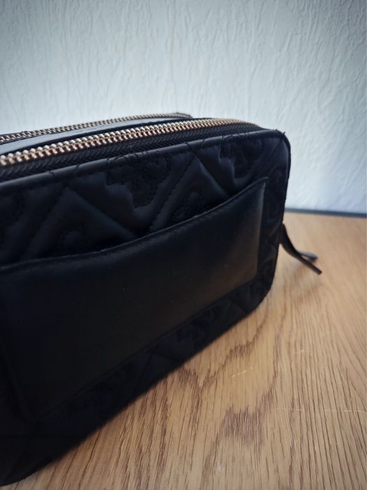 Guess чанта/несесер