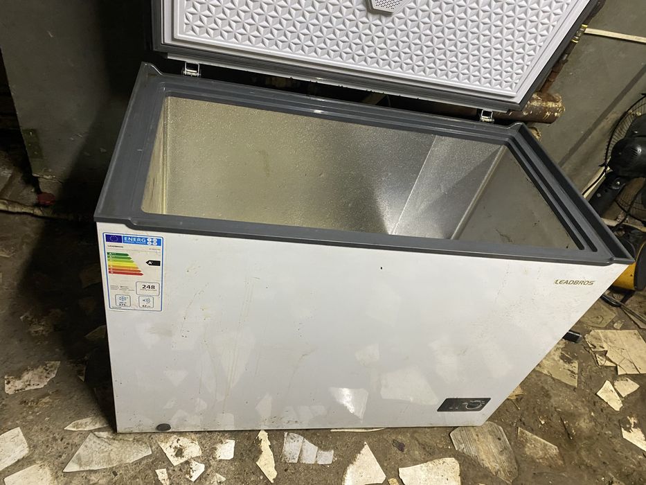 Продам 2 морозильника