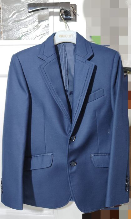 Продам пиджак школьный