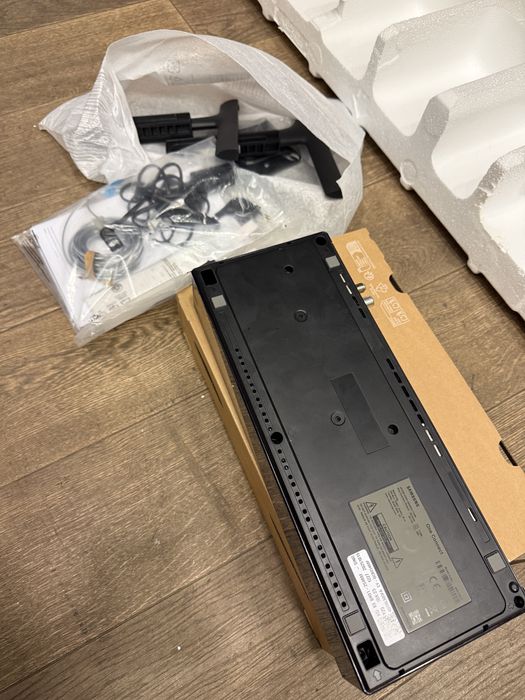 Tv Samsung The Frame 108 Cm Amanet SZ Non Stop