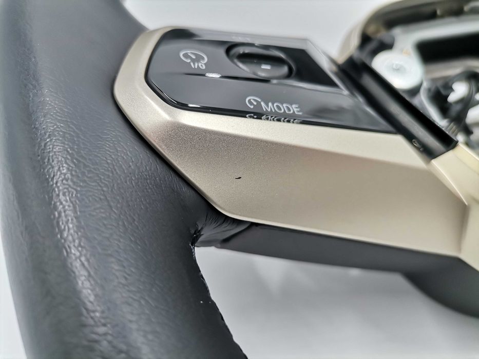 Мултифункционален Черен Кожен Волан BMW IX I20 - Перфектен