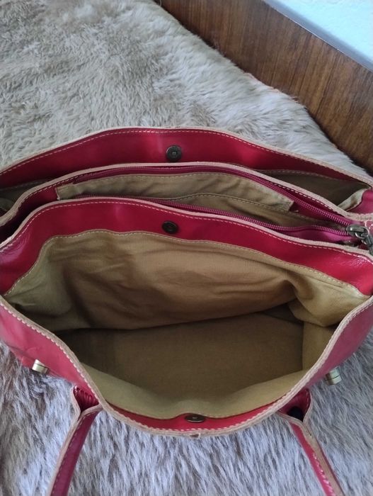 Дамска чанта от естествена кожа