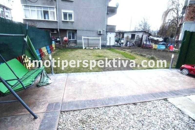 Продава се Тристаен апартамент в Пловдив, Христо Смирненски - 180 кв.м за 453 €/кв.м - Снимка #20