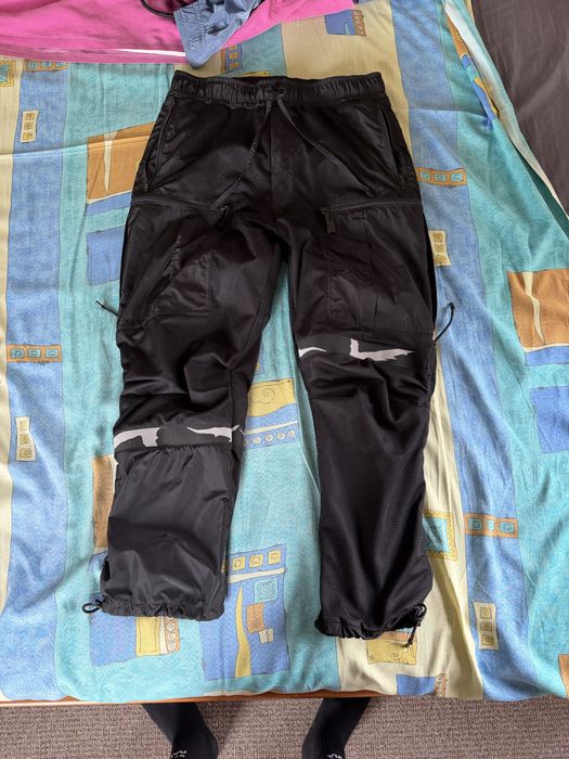 Чисто нов панталон на Луда