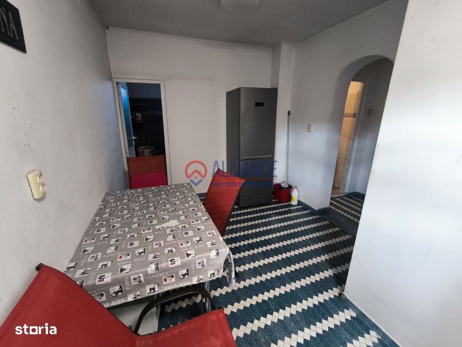 Casă 5 camere, ICIL, curte pavată, 2 parcări