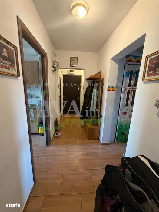Apartament 3 camere decomandat, Zona Mioritei