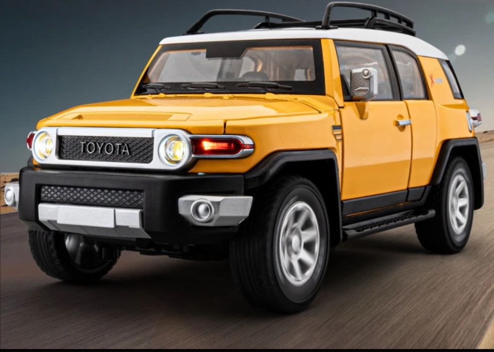 Модель 1/24 FJ Cruiser
