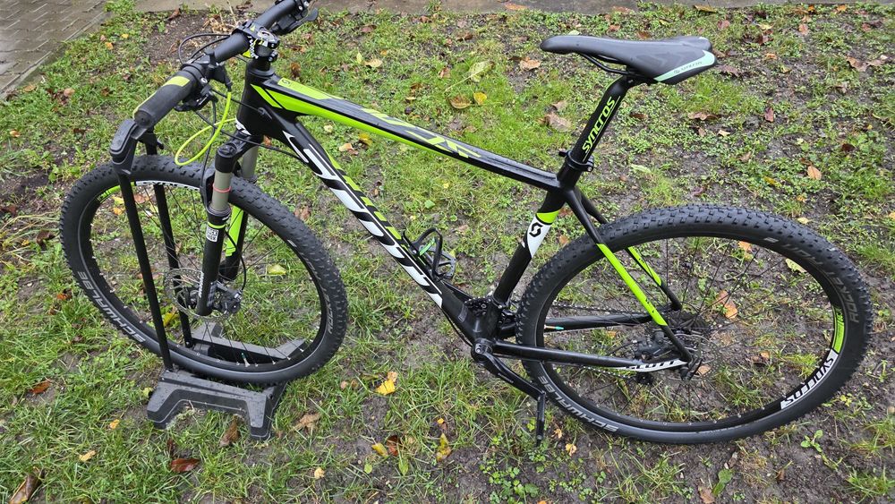 Scott  carbon scale 935