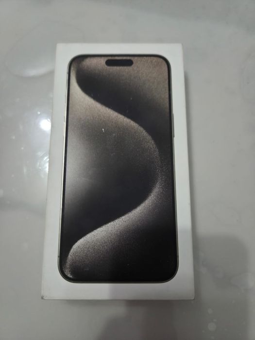 Продам айфон 15 про макс 256гб