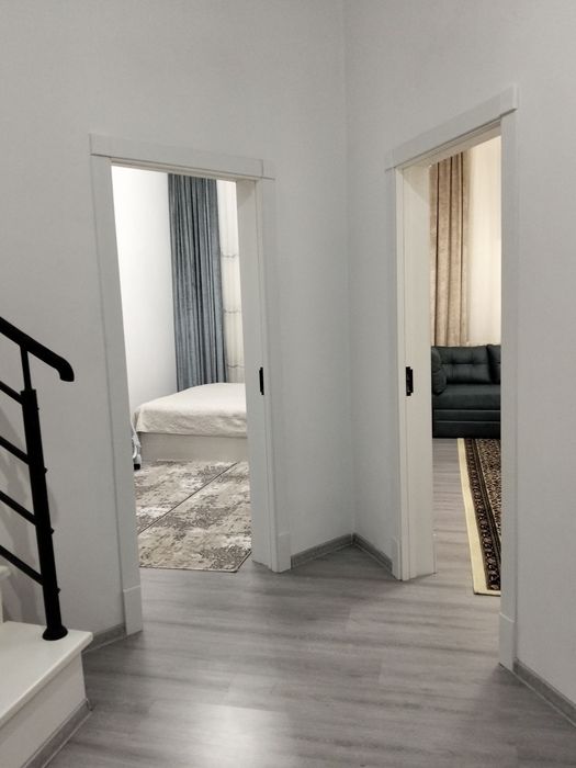 Uy sotiladi Yangiyol shaxrida