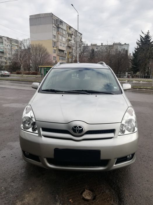 Продавам Toyota Corolla Verso 6+1 места в отлично състояние