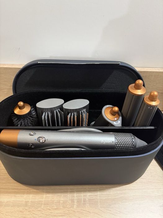 Dyson Long Airwrap multi-styler
