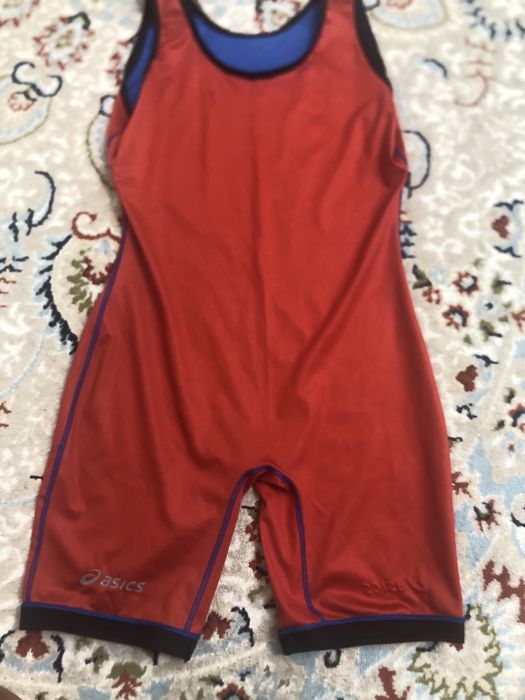 Продаю Тельник трико для борьбы срочно!!!