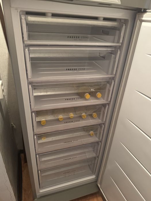 Продам морозильник Бирюса