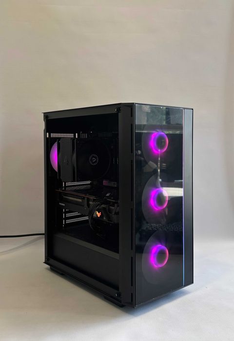 Геймърски компютър AMD Ryzen 7 5700X, ASUS TUF RX 6800XT, 32GB ram