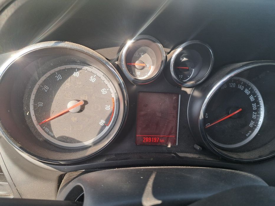 Опел Зафира 1.6 16V Турбо на части !