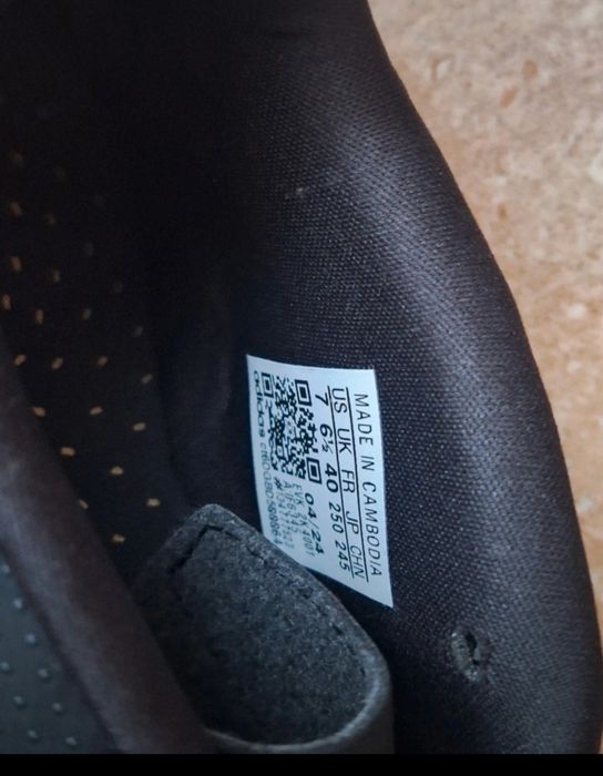 Ghete de fotbal mărimea 40