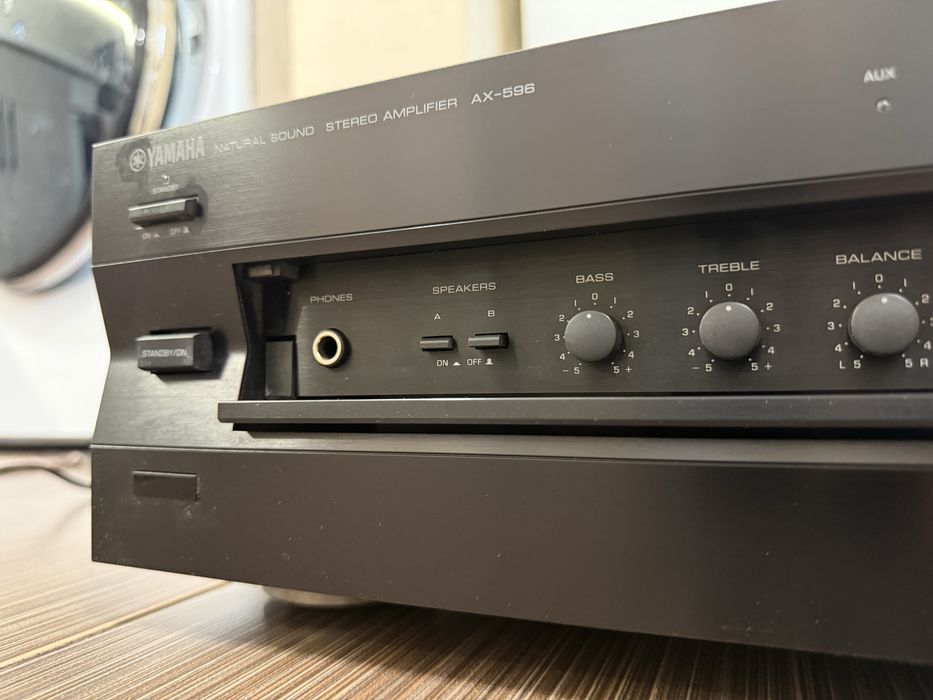 Yamaha AX 596 Качествен стерео усилвател