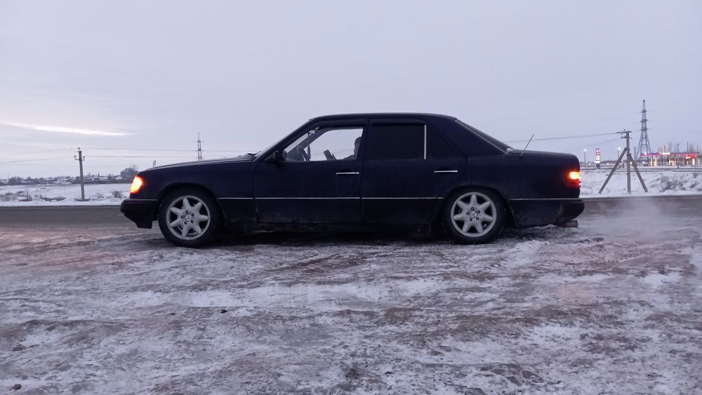 Продам Мерседес 124