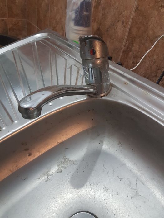 Vind accesori  baie in stare buna